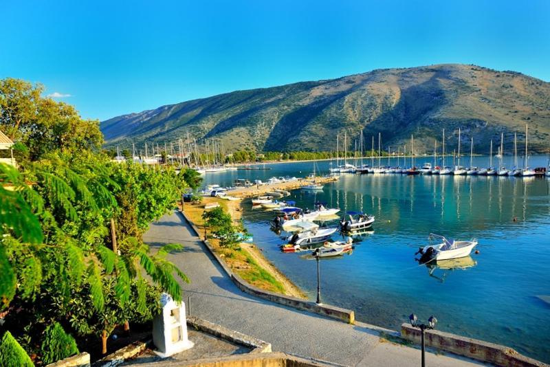 Irene'S Home Igoumenitsa Bagian luar foto